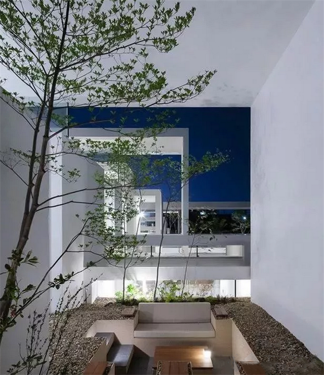 湖南草字頭生態(tài)環(huán)境建設有限公司,人造草坪假草皮,湖南雨水收集處理工藝